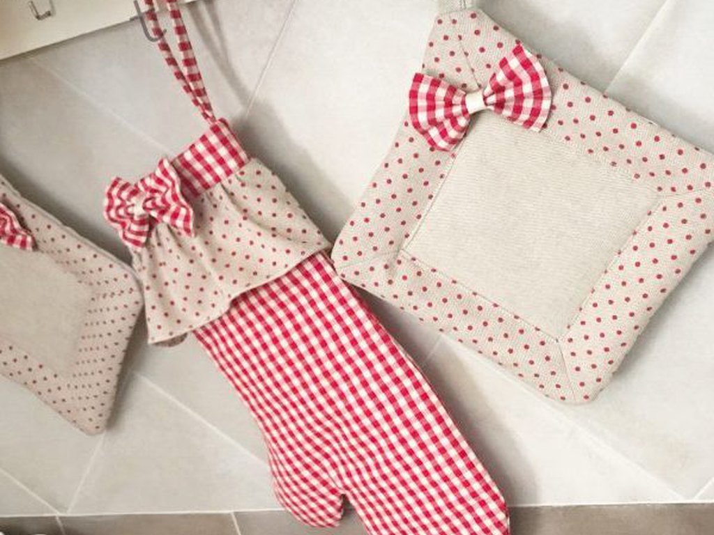 set guanto e presine pois e quadretti